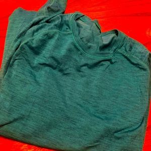 Lululemon metal vent long sleeve tee